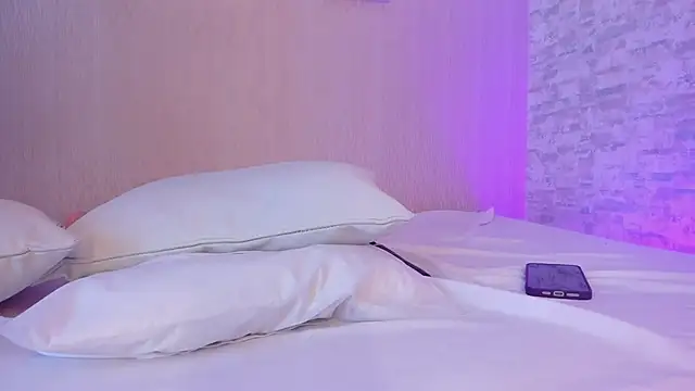 ellamontoya online show from 02/14/25, 07:28