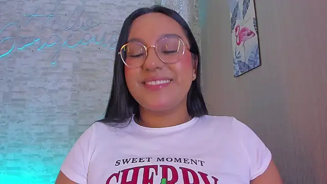 ellamontoya online show from 02/17/25, 04:53