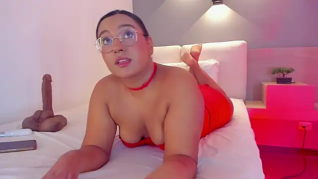 ellamontoya online show from 09/09/25, 12:59