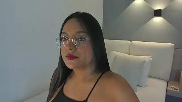 ellamontoya online show from 09/18/25, 11:12