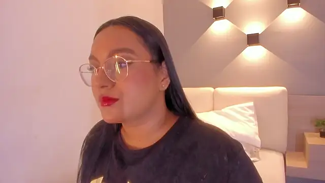 ellamontoya online show from 09/24/25, 11:13