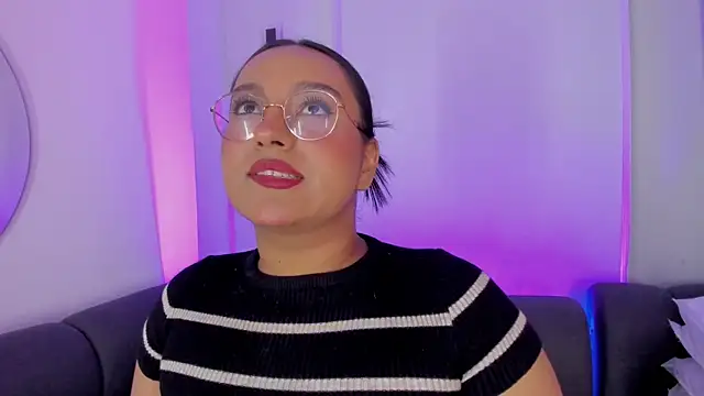 ellamontoya online show from 11/12/25, 11:32