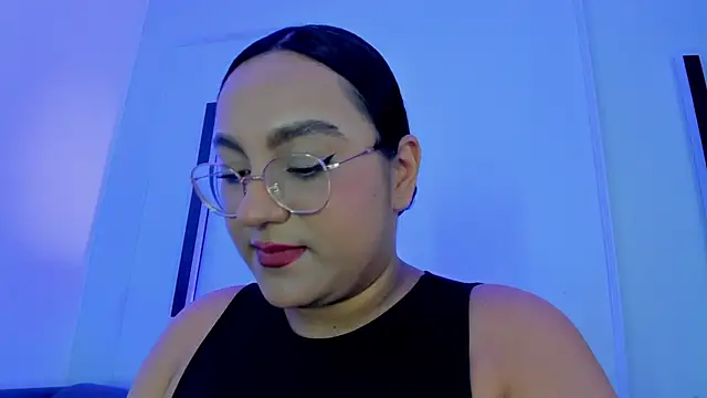 ellamontoya online show from 11/14/25, 01:10