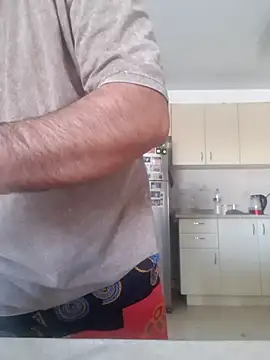 Snapshot of your_man85 chatting on 01/30/25, 10:19 your man85 online show from 01/30/25, 10:19