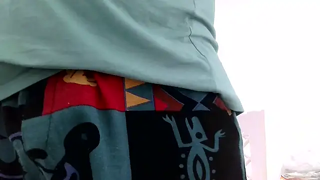 Snapshot of your_man85 chatting on 02/16/25, 02:43 your man85 online show from 02/16/25, 02:43