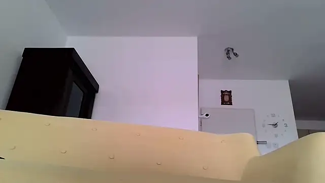 Snapshot of your_man85 chatting on 03/06/25, 11:47 your man85 online show from 03/06/25, 11:47