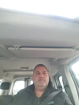 Snapshot of your_man85 chatting on 12/19/25, 07:15 your man85 online show from 12/19/25, 07:15