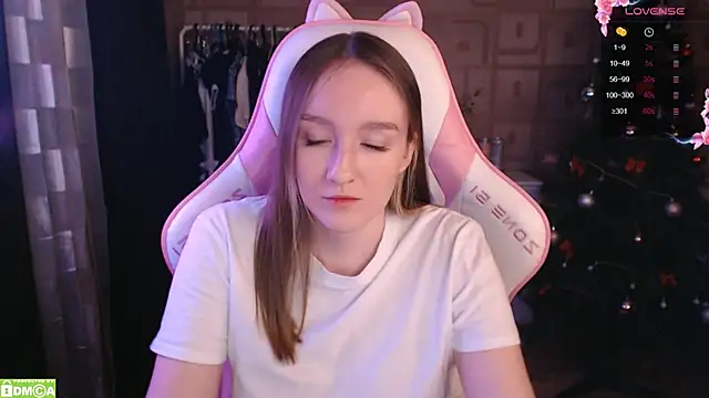 MoonlishSiren online show from 01/25/25, 09:46