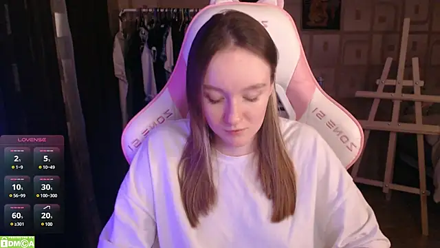 MoonlishSiren online show from 03/15/25, 07:16