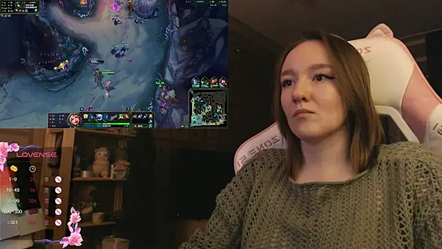 MoonlishSiren online show from 12/05/25, 07:43