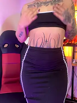 ValenGray online show from 10/24/25, 12:45