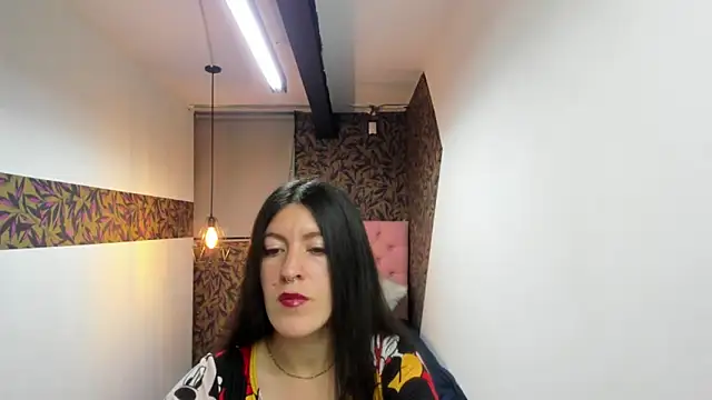 Snapshot of LiaCooper_ chatting on 03/15/25, 12:02 LiaCooper online show from 03/15/25, 12:02