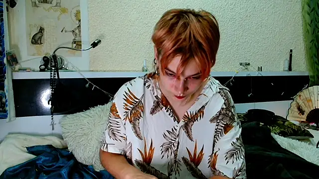 Snapshot of Sophie_Bell chatting on 06/08/26, 06:30 Sophie Bell online show from 06/08/26, 06:30