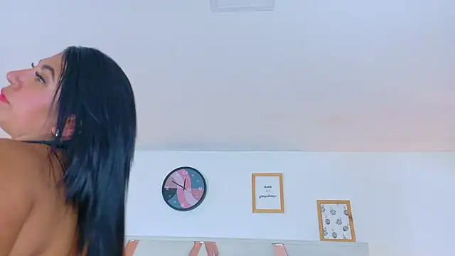 KendalMilleer online show from 02/04/25, 10:00