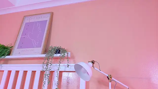 KendalMilleer online show from 12/04/25, 10:24