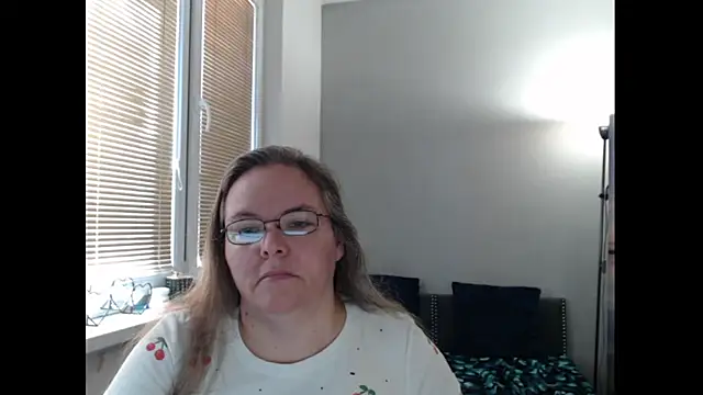 Snapshot of Sweetboobs chatting on 09/21/25, 08:49 Sweetboobs online show from 09/21/25, 08:49