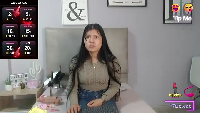 SophiaMeyerst online show from 05/13/26, 06:16