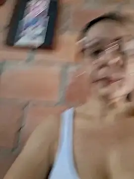 Mia-funny20 online show from 11/14/25, 08:29