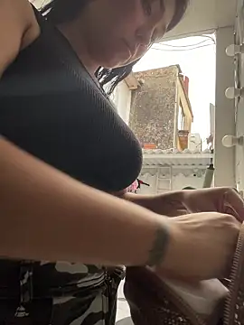 emma  cute   online show from 11/08/25, 11:21