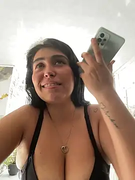 emma  cute   online show from 12/13/25, 07:53