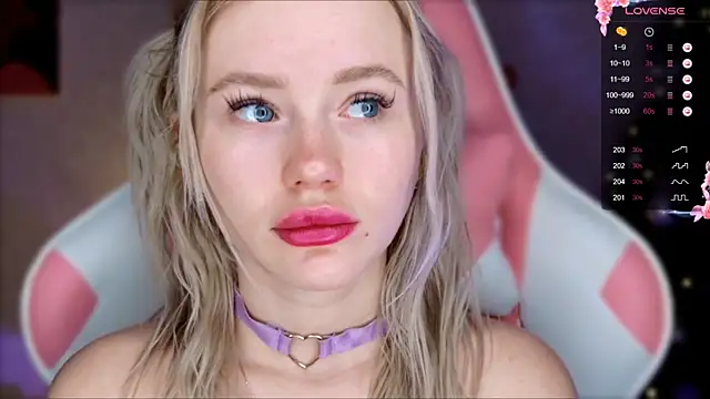 LexieLoree online show from 12/13/24, 06:42