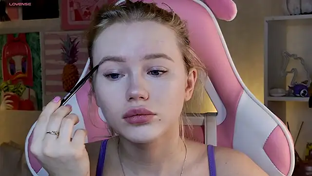 LexieLoree online show from 02/07/25, 04:06