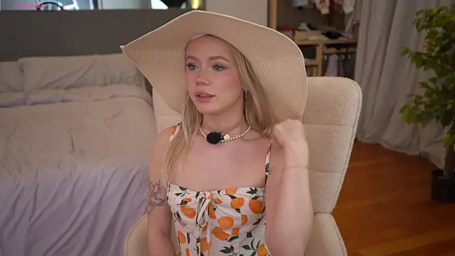 LexieLoree online show from 03/02/26, 03:09