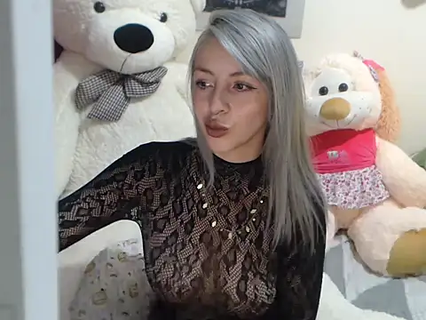 MOLLY4444 online show from 02/11/26, 12:15