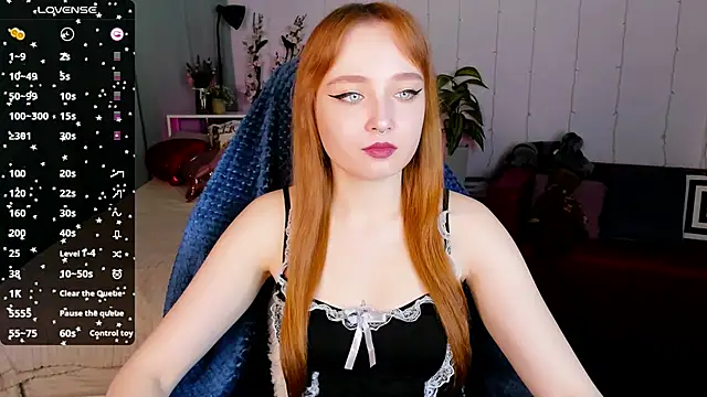 Snapshot of Emma_Chery chatting on 02/11/25, 08:48 Emma Chery online show from 02/11/25, 08:48