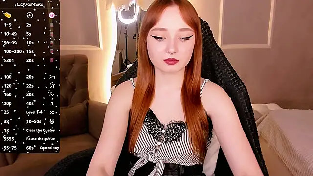 Snapshot of Emma_Chery chatting on 03/07/25, 12:12 Emma Chery online show from 03/07/25, 12:12