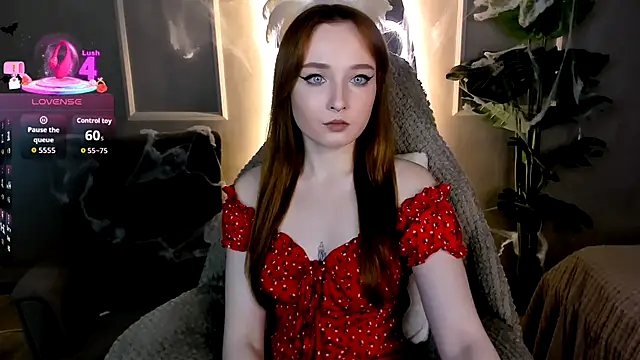 Snapshot of Emma_Chery chatting on 10/18/25, 01:34 Emma Chery online show from 10/18/25, 01:34