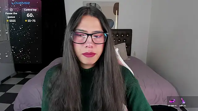 Snapshot of paula_kawaiifu_ chatting on 01/03/25, 01:58 paula kawaiifu online show from 01/03/25, 01:58