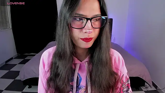 Snapshot of paula_kawaiifu_ chatting on 01/05/25, 02:08 paula kawaiifu online show from 01/05/25, 02:08