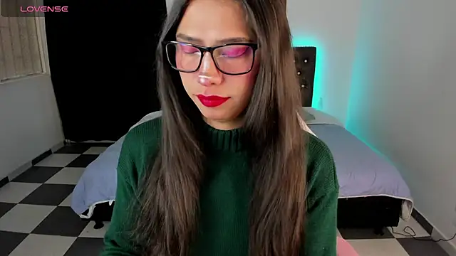 Snapshot of paula_kawaiifu_ chatting on 01/15/25, 02:02 paula kawaiifu online show from 01/15/25, 02:02