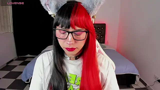 Snapshot of paula_kawaiifu_ chatting on 01/16/25, 02:19 paula kawaiifu online show from 01/16/25, 02:19