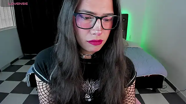 Snapshot of paula_kawaiifu_ chatting on 01/19/25, 06:21 paula kawaiifu online show from 01/19/25, 06:21