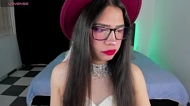 Snapshot of paula_kawaiifu_ chatting on 01/30/25, 02:04 paula kawaiifu online show from 01/30/25, 02:04