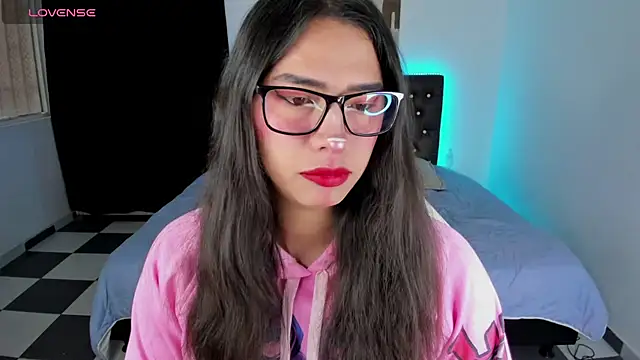 Snapshot of paula_kawaiifu_ chatting on 02/02/25, 02:02 paula kawaiifu online show from 02/02/25, 02:02