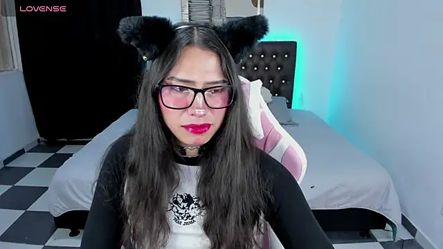 Snapshot of paula_kawaiifu_ chatting on 02/09/25, 05:33 paula kawaiifu online show from 02/09/25, 05:33