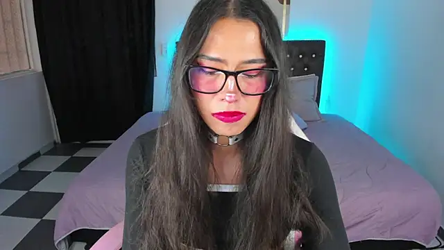 Snapshot of paula_kawaiifu_ chatting on 02/27/25, 05:15 paula kawaiifu online show from 02/27/25, 05:15