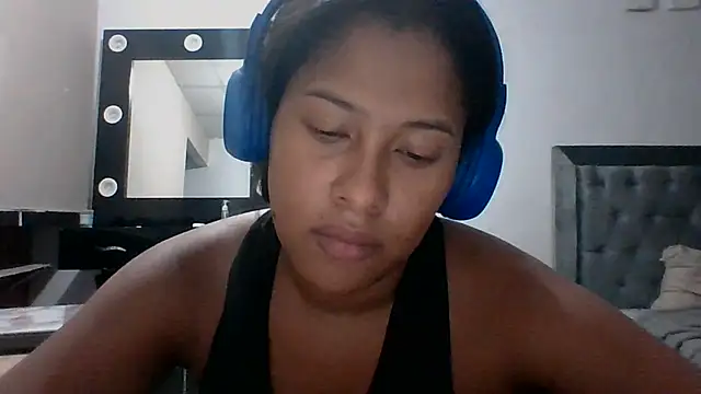 Kitra New online show from 04/21/26, 11:29