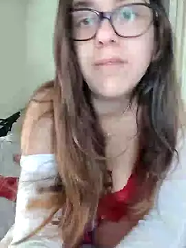 Snapshot of Miachan_LaGattinaVogliosa chatting on 11/17/25, 02:01 Miachan LaGattinaVogliosa online show from 11/17/25, 02:01