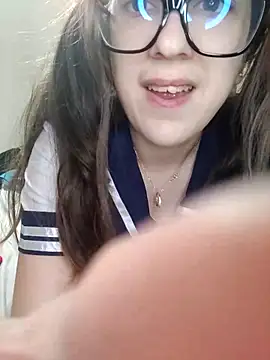 Snapshot of Miachan_LaGattinaVogliosa chatting on 01/06/26, 01:04 Miachan LaGattinaVogliosa online show from 01/06/26, 01:04