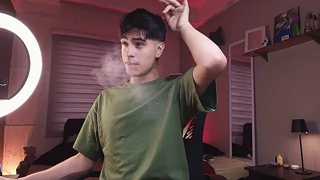 Snapshot of thiago_rockwelll chatting on 03/07/25, 10:32 thiago rockwelll online show from 03/07/25, 10:32