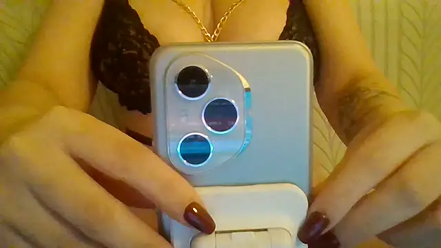 Twerkqueenn online show from 11/23/25, 11:48