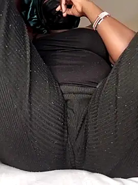 Lucyy1 online show from 02/14/25, 08:48