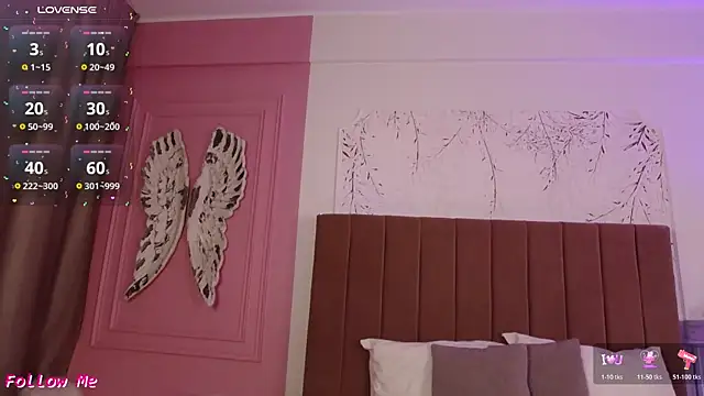 PinkySparks online show from 04/22/26, 05:58