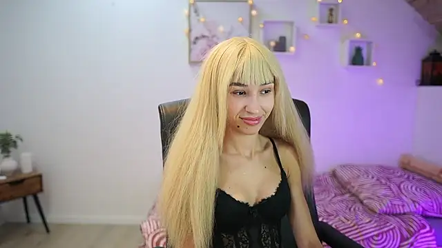 Amai  Liu online show from 11/05/25, 06:52