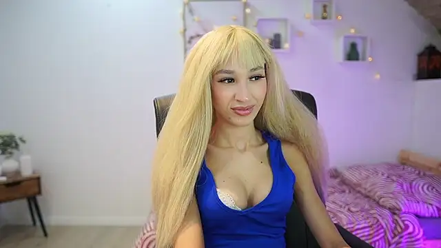 Amai  Liu online show from 11/28/25, 07:05