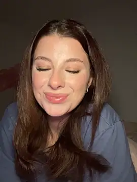 Mia-Minou online show from 03/11/26, 10:38